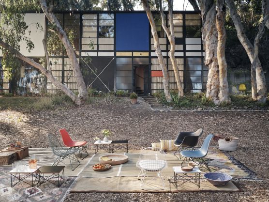 Eames Plastic Side Chair LSR chaise Vitra