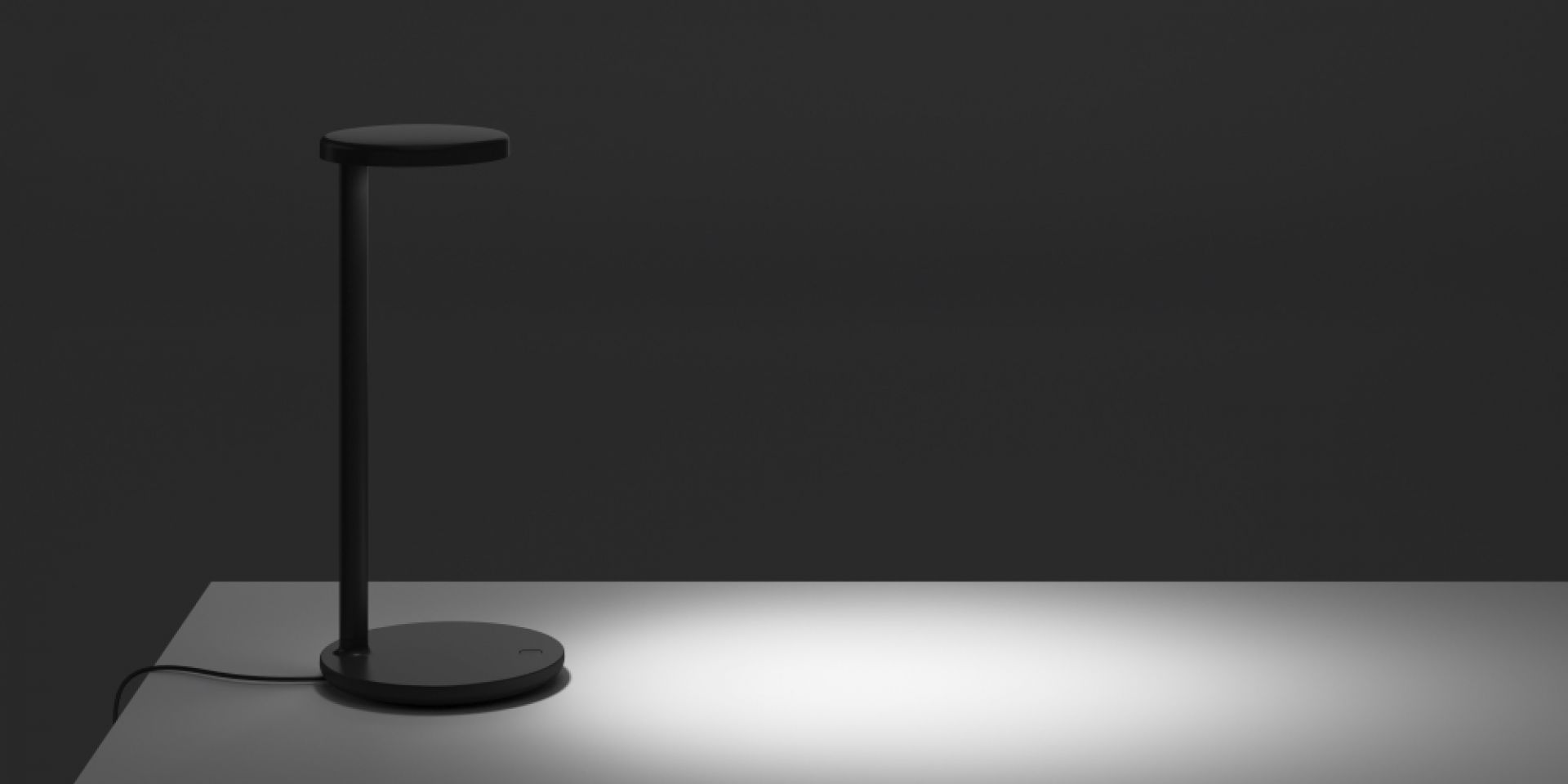 Oblique Qi Lampe de Table Flos