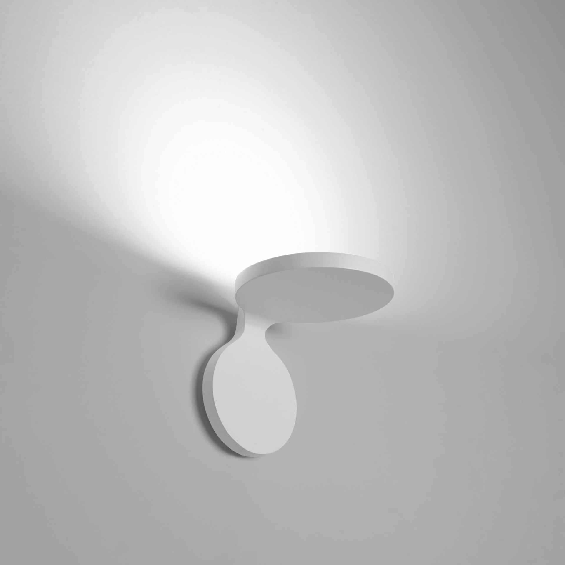 Rea 12 applique murale Artemide