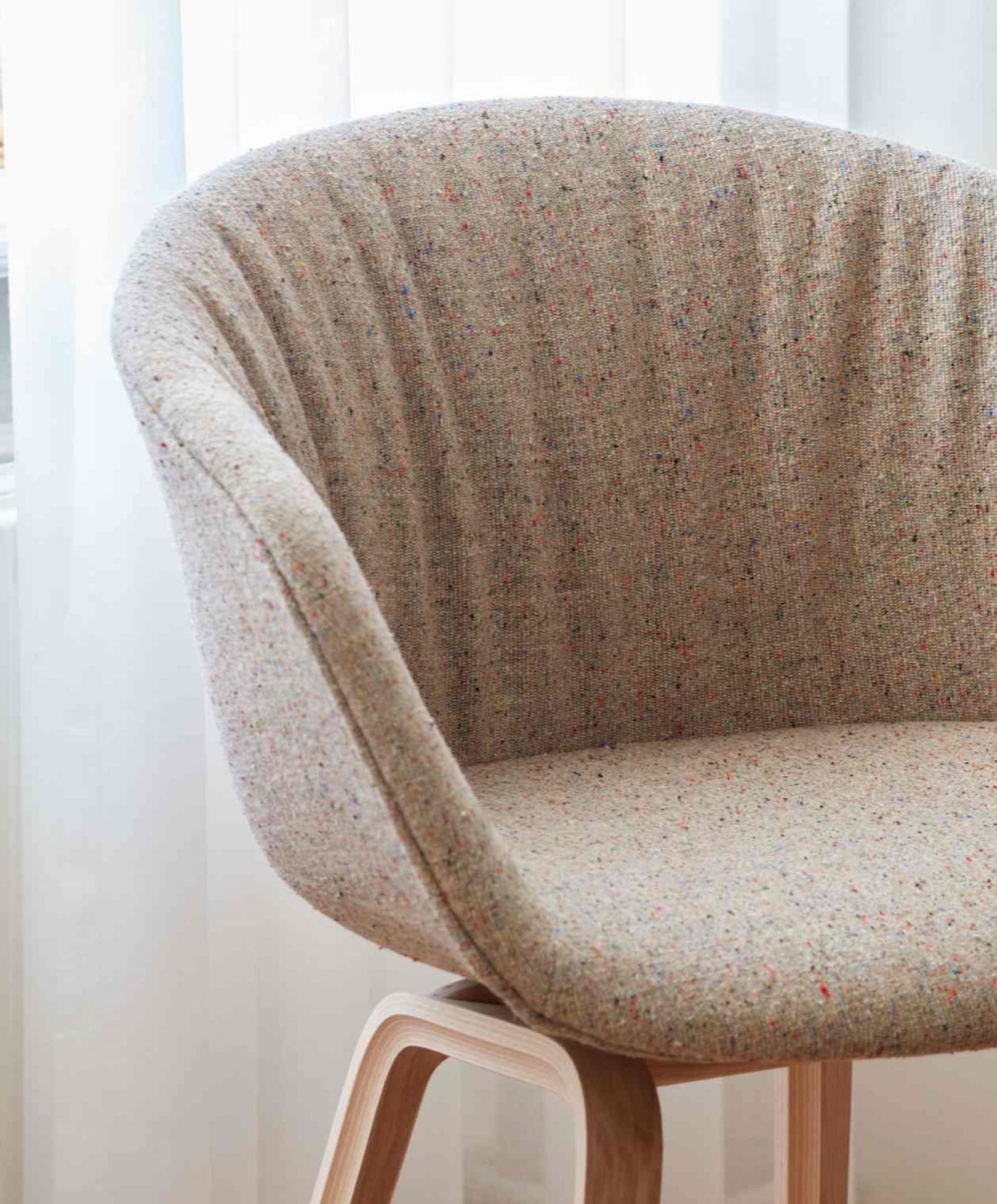 About a Chair AAC23 / AAC23 SOFT Chaise Tapisserie Bolgheri LGG60 Hay About a Chair AAC23 / AAC23 SOFT Chaise Tapisserie Bolgheri LGG60 Hay