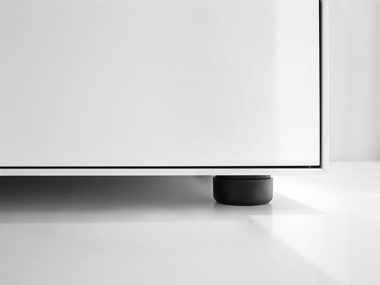 Pur Box TV-Lowboard avec porte média Piure QUICK SHIP