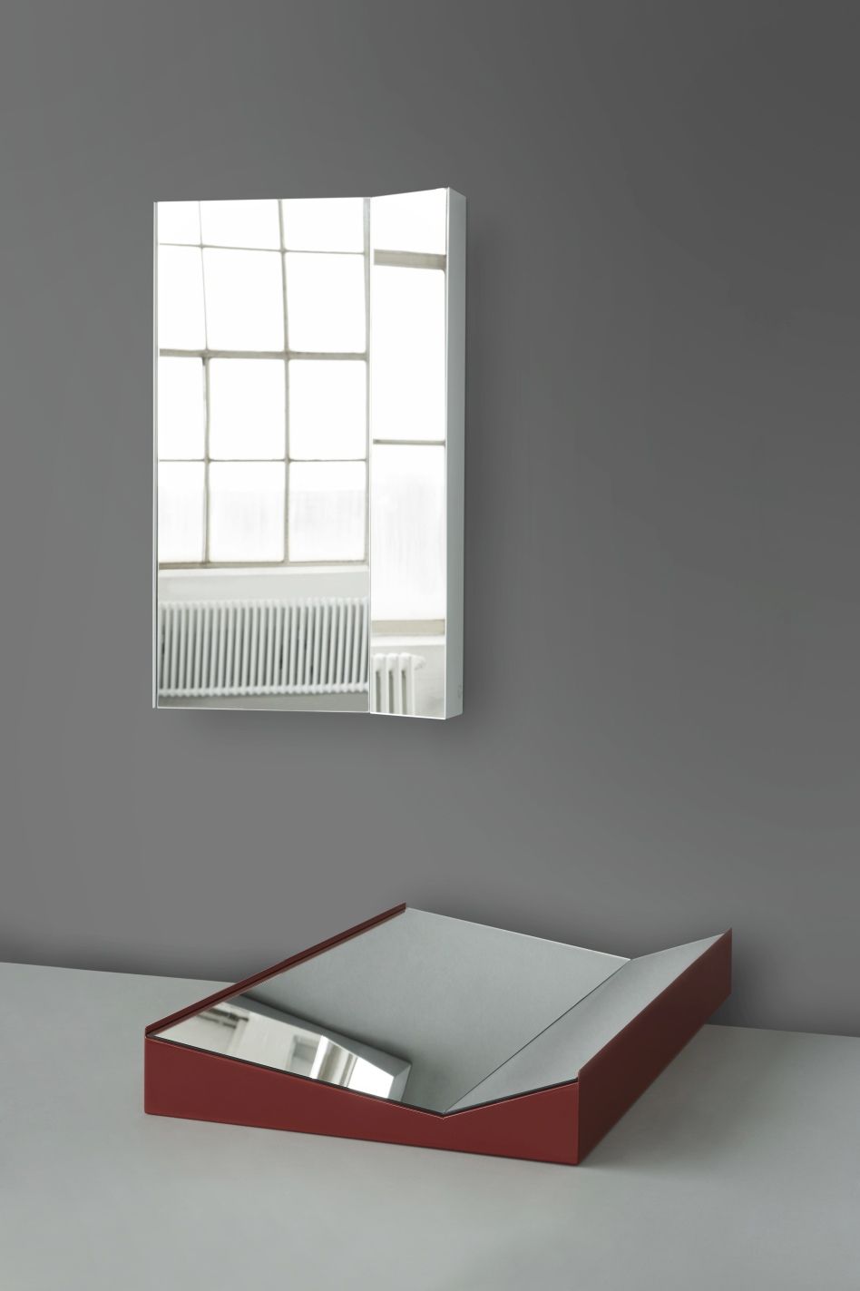 Miroir Mimesis Please Wait to be Seated