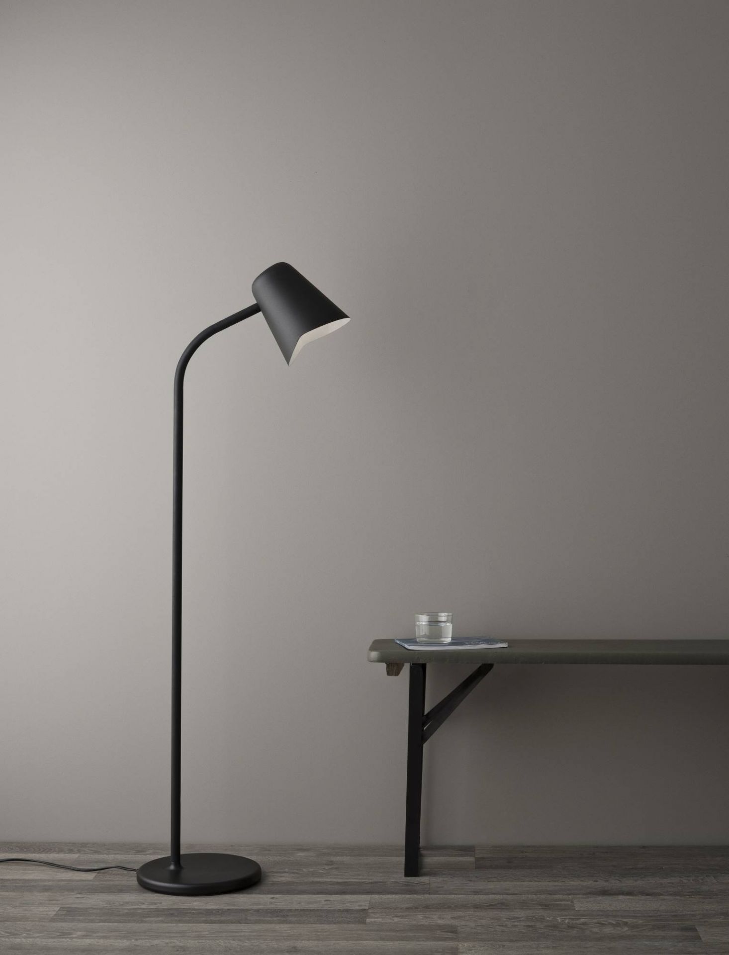 Me floor dim lampadaire Northern