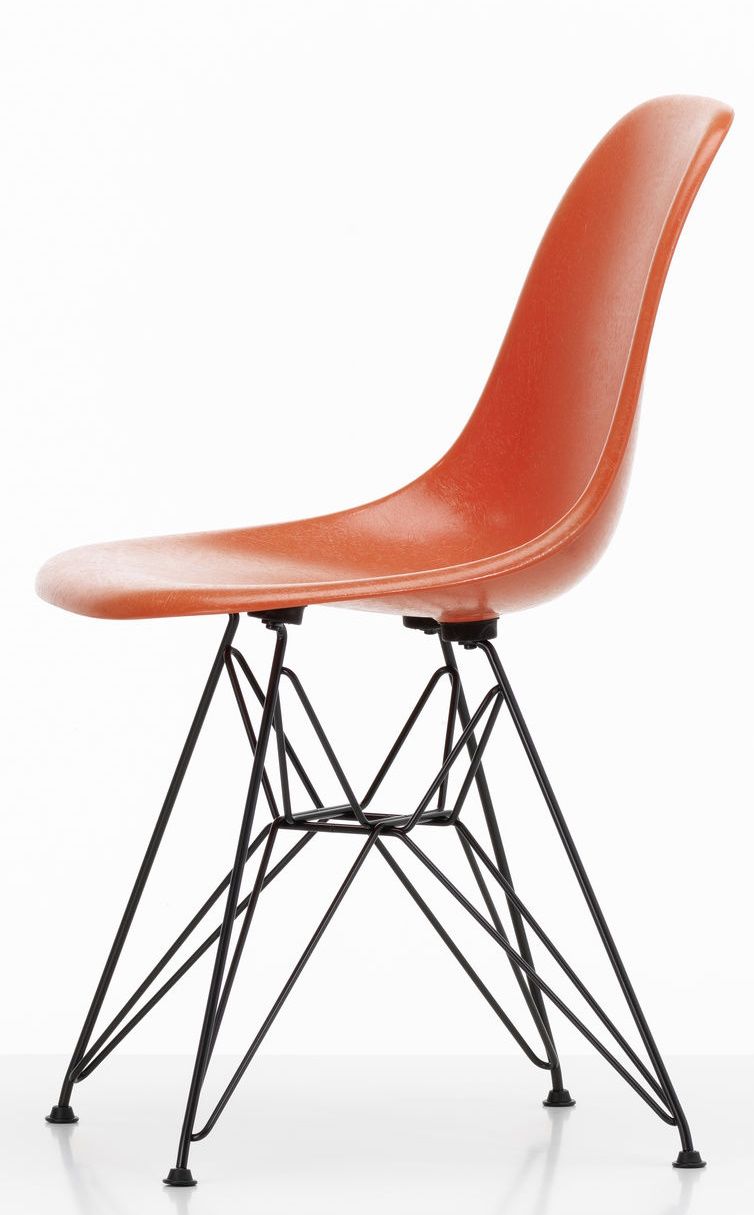 Eames Fiberglass Chair DSR chaise Vitra