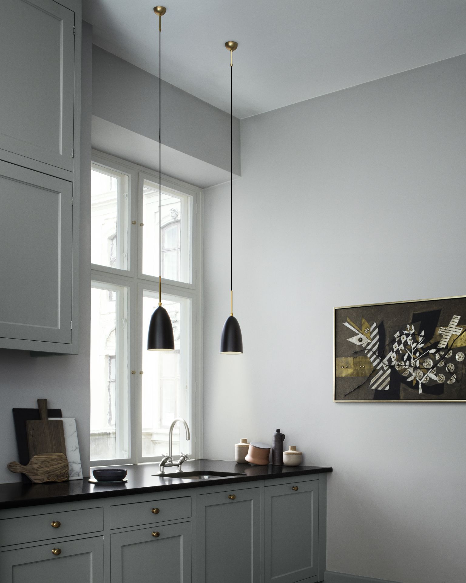 Gräshoppa lampe de Suspendue Gubi