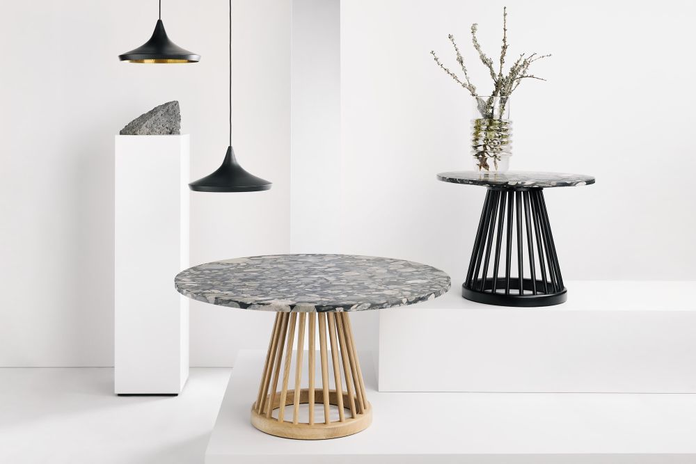 Fan table 600 structure en chêne / plateau en marbre blanc Tom Dixon