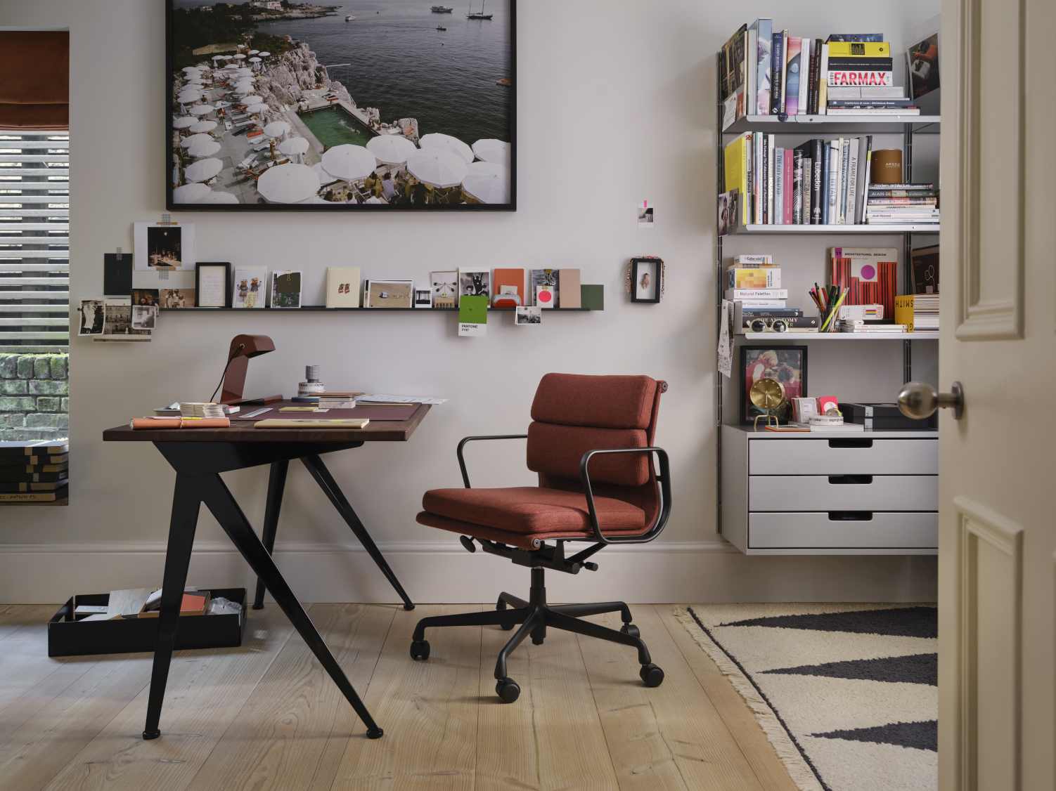 Tripod Clock Horloge de Table Vitra