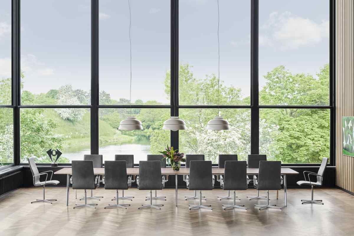 Table Pluralis Fritz Hansen