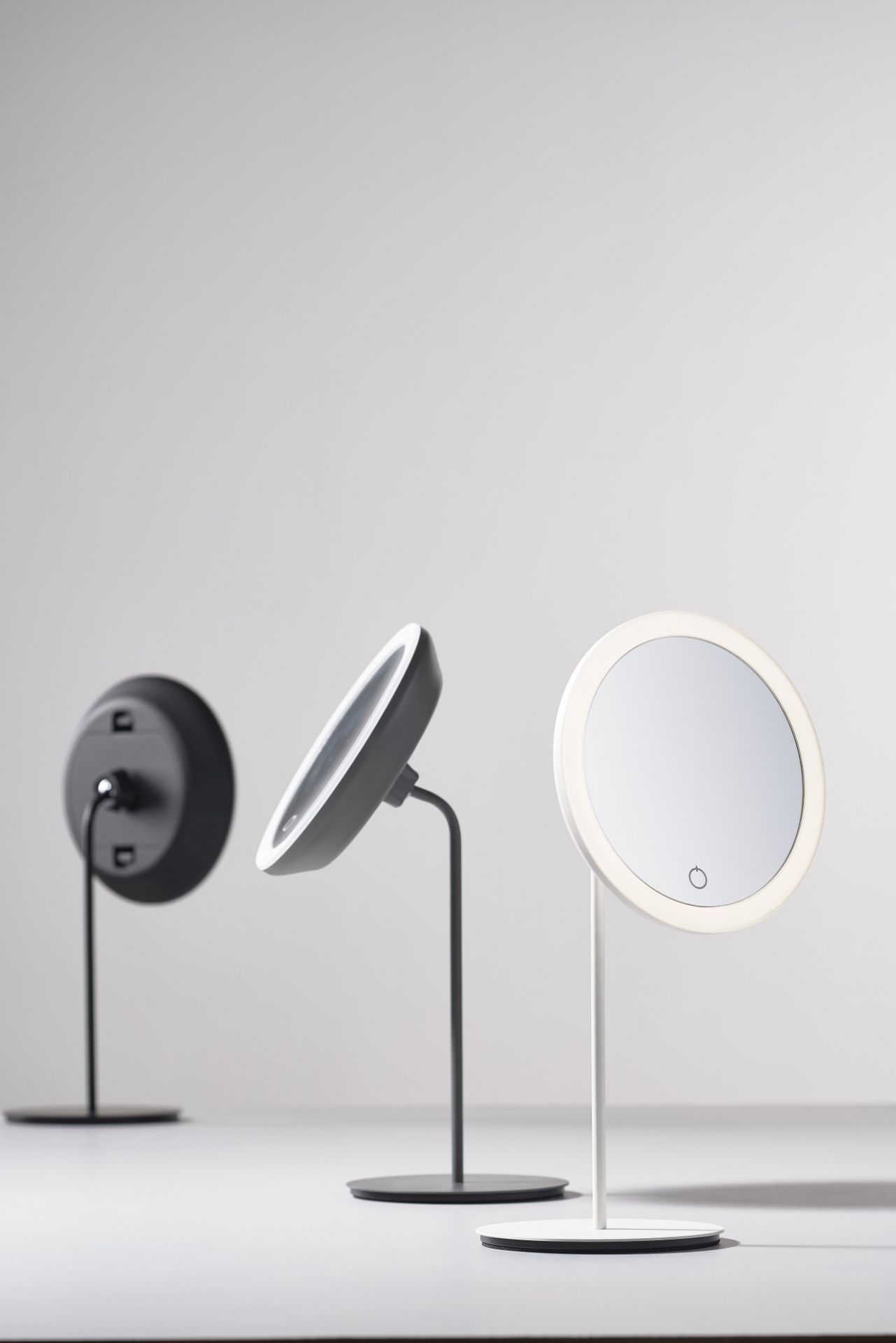 Maquiller un miroir de table avec de la lumière Zone Denmark OFFRE SPECIALE