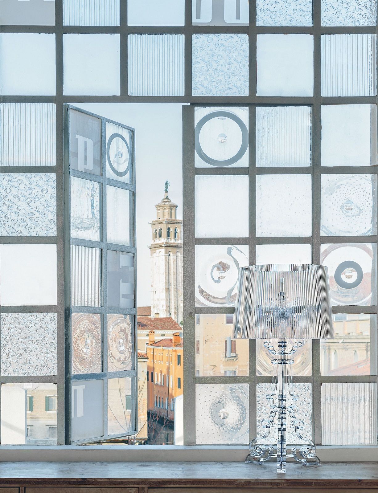 Bourgie Lampe de Table Cristal clair Dimmable Kartell