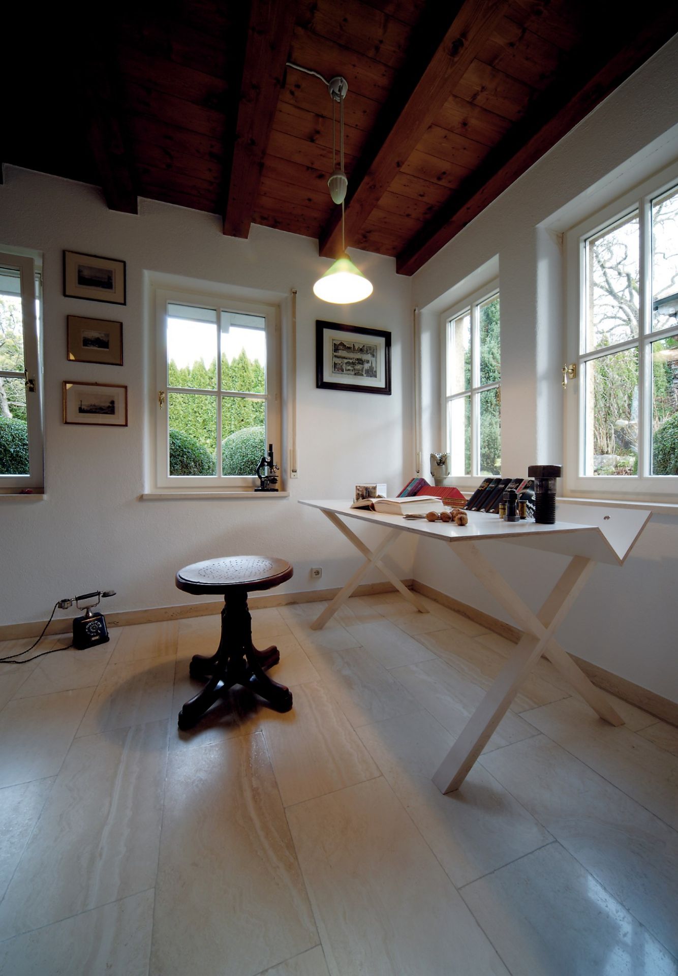 Kant bureau Nils Holger Moormann