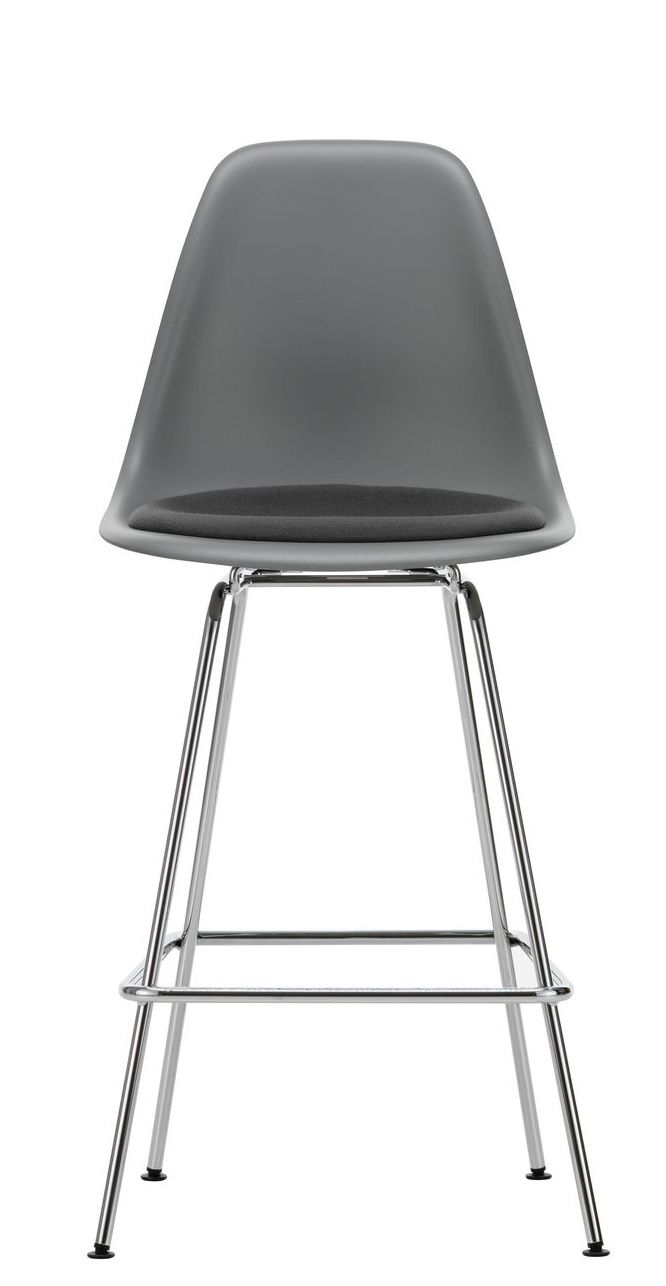 Eames Plastic Bar Stool Tabouret de bar moyen avec coussin d'assise Vitra