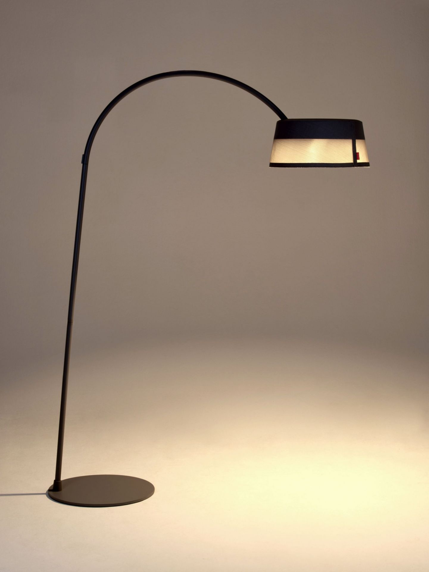 ISA-BELLE Lampadaire solaire & lampe à arc - 2 en 1 Moree