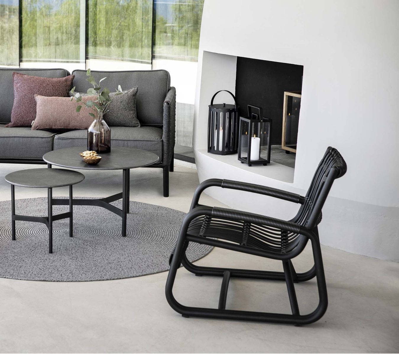 Curve Outdoor Lounge chaise Gris lave  Cane-Line