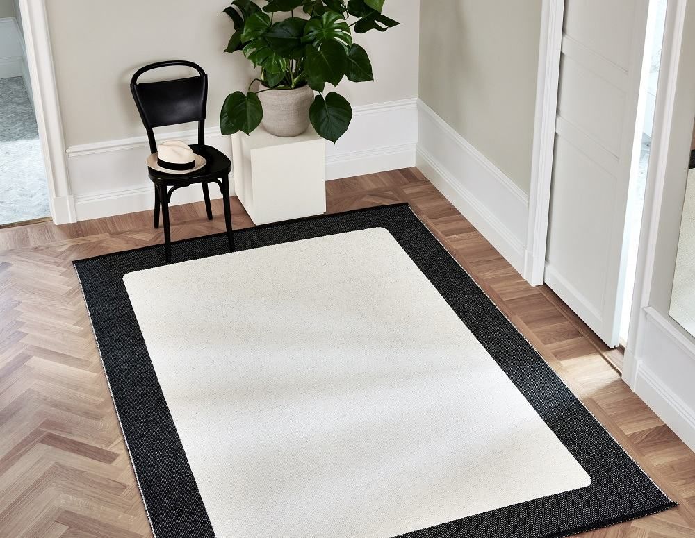 Ilda Tapis en plastique 180x180 cm Pappelina Brique