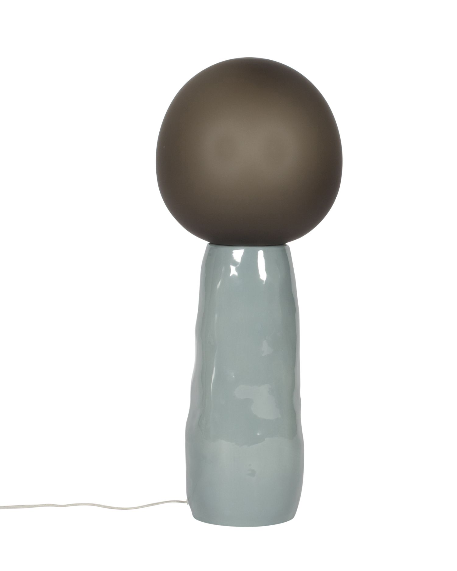 Kokeshi Stehleuchte von Pulpo, kleine Lampe mit grauem Schirm und grauer Basis.