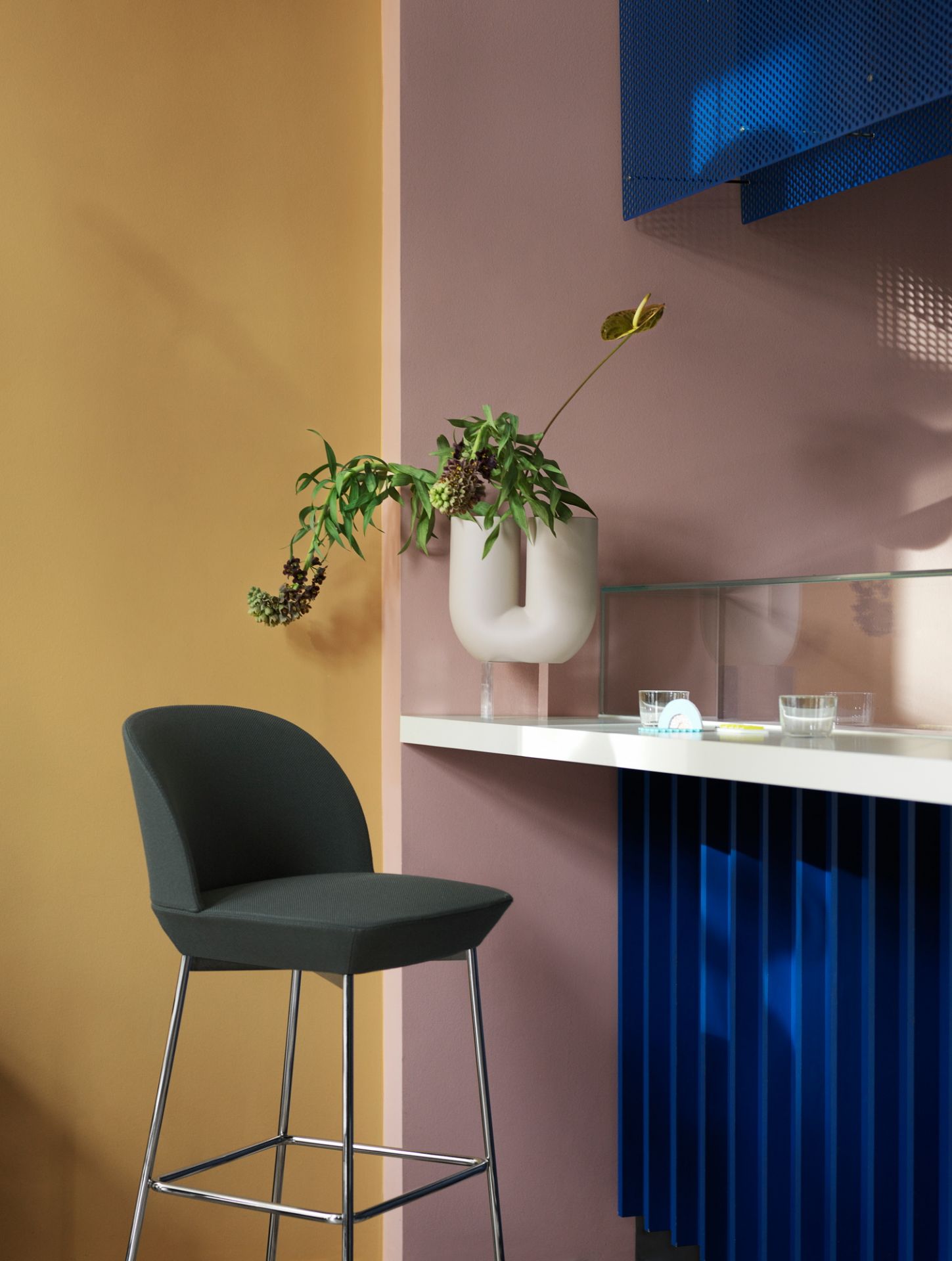 Oslo Counter Stool Tabouret de bar H 65 cm Muuto