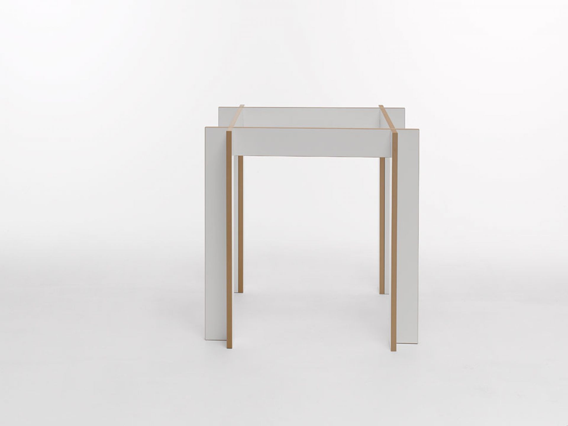 Tischgruppe table petite Tojo