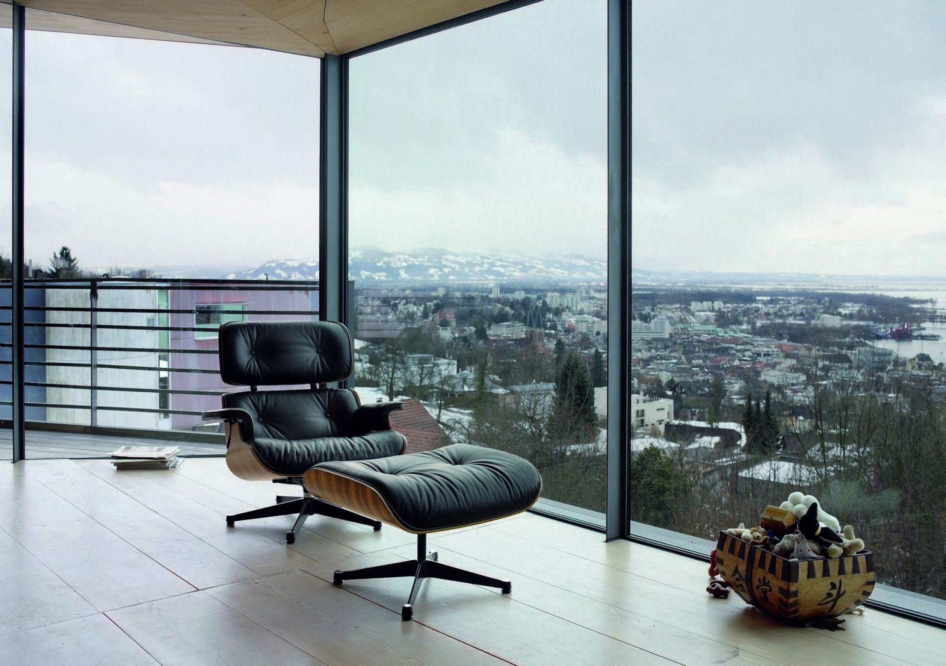 Eames Lounge Chair & Ottoman Armchair Cuir Premium F / Cuir Natural Vitra