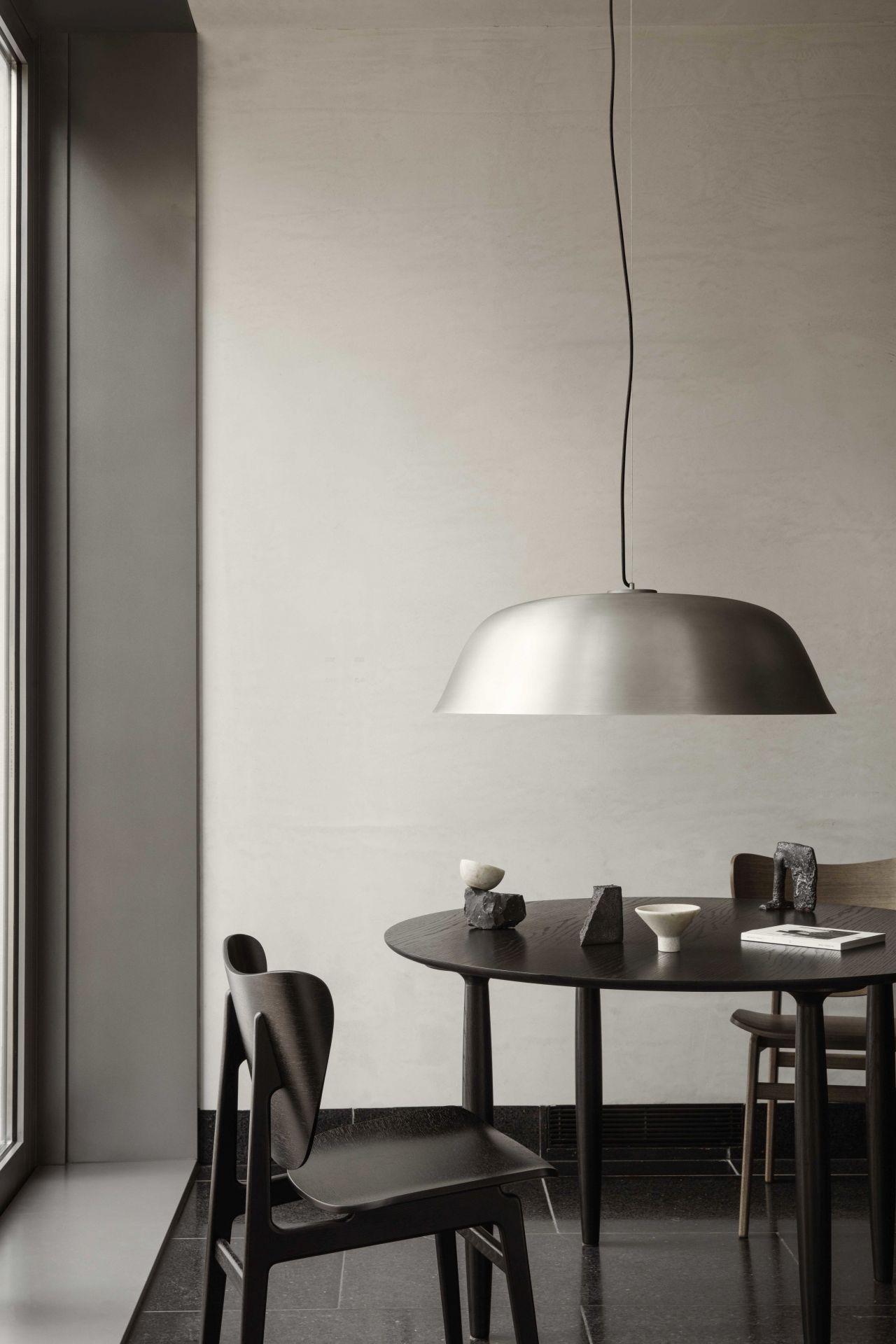 Oku table à manger ronde chêne  Norr11 Oku table à manger ronde chêne  Norr11