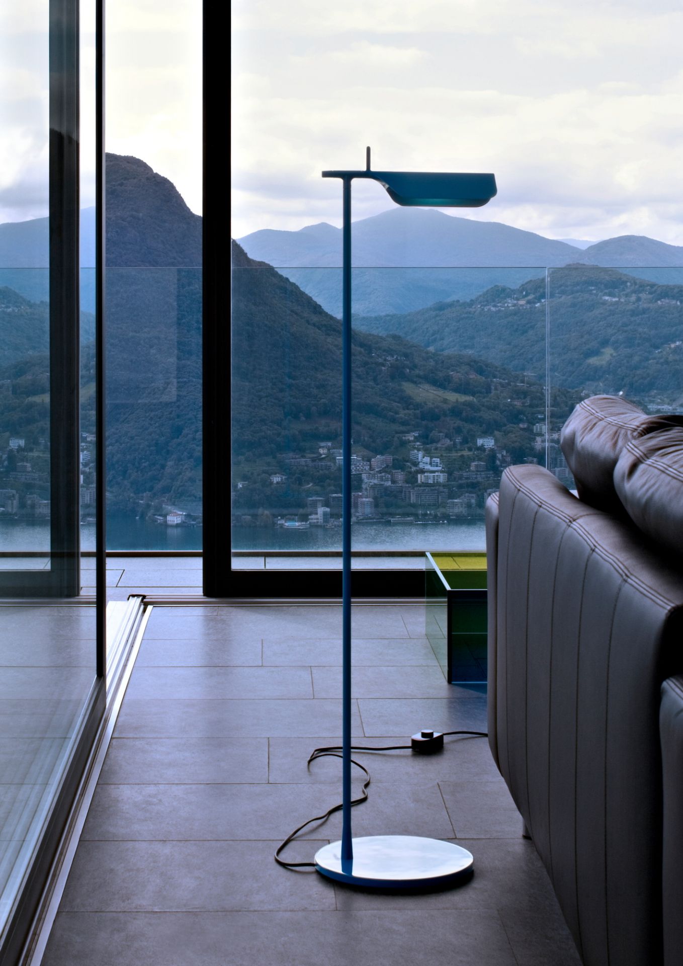 Tab F LED Lampadaire Flos