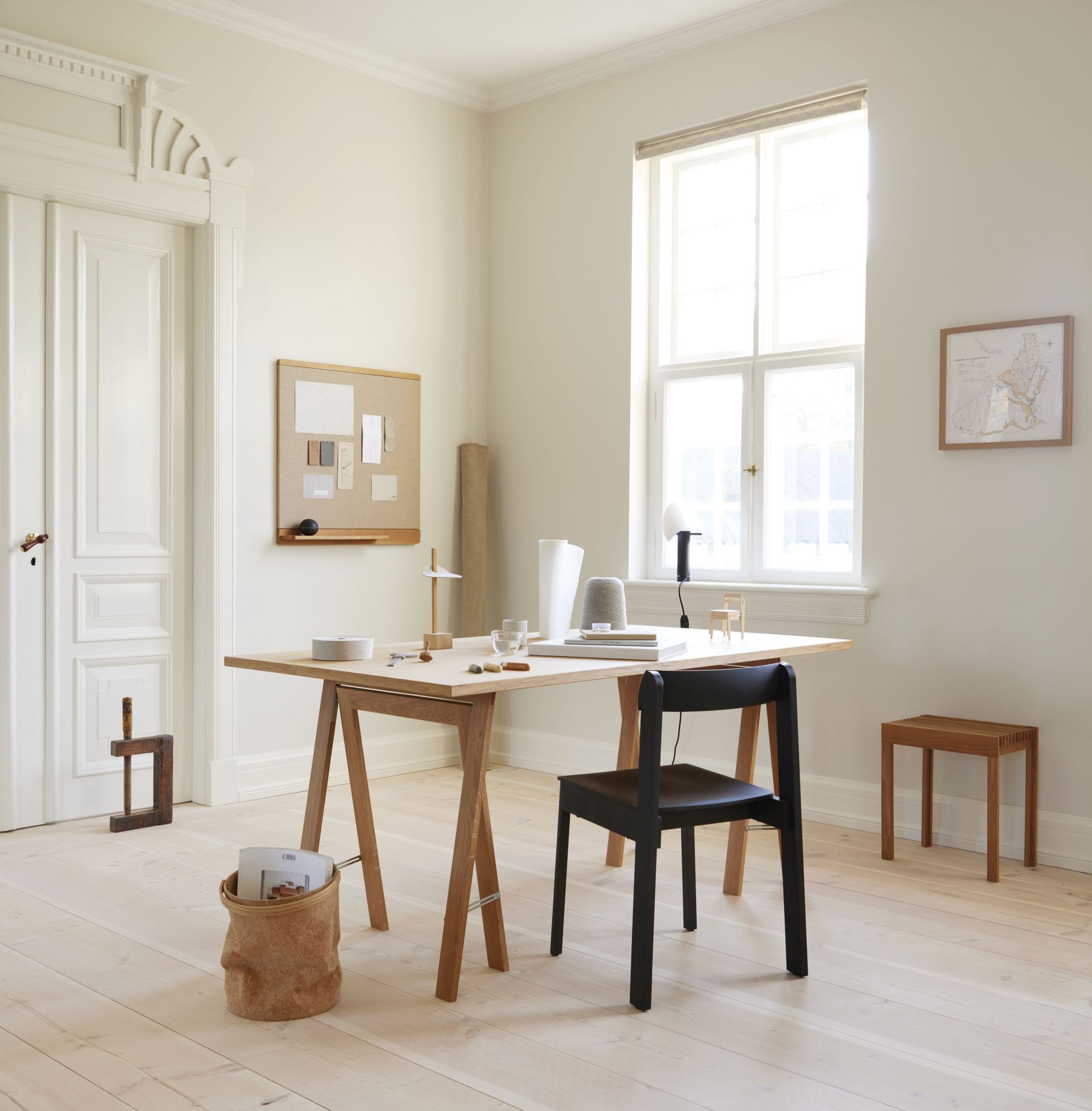 Lightweight Tabouret chêne Form & Refine
