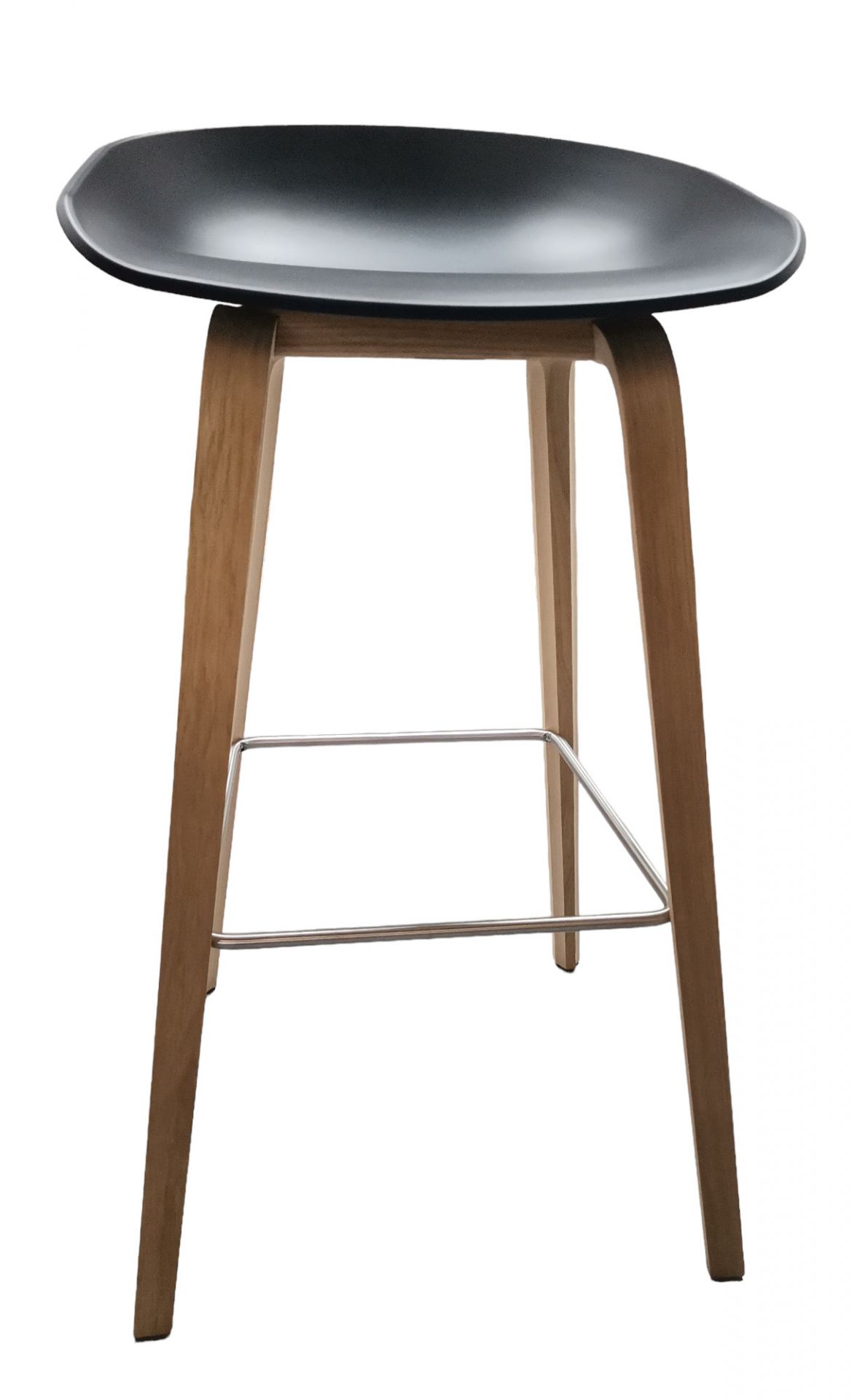 About a Stool AAS32 / AAS 32 Tabouret de bar haut NOIR / CHÊNE SAVÉ Hay OBJECTS IMPARFAITS