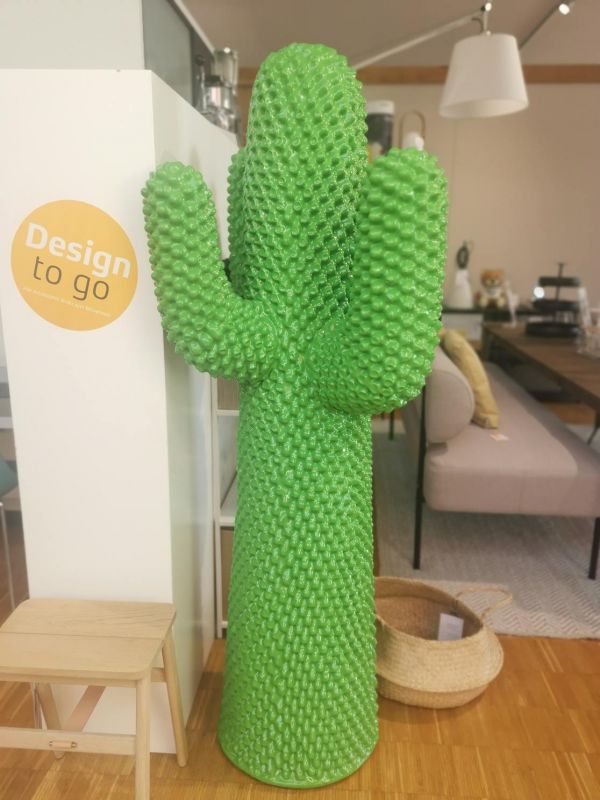 Another Cactus Tringle à vêtements VERT Gufram PIÈCE D'EXPOSITION