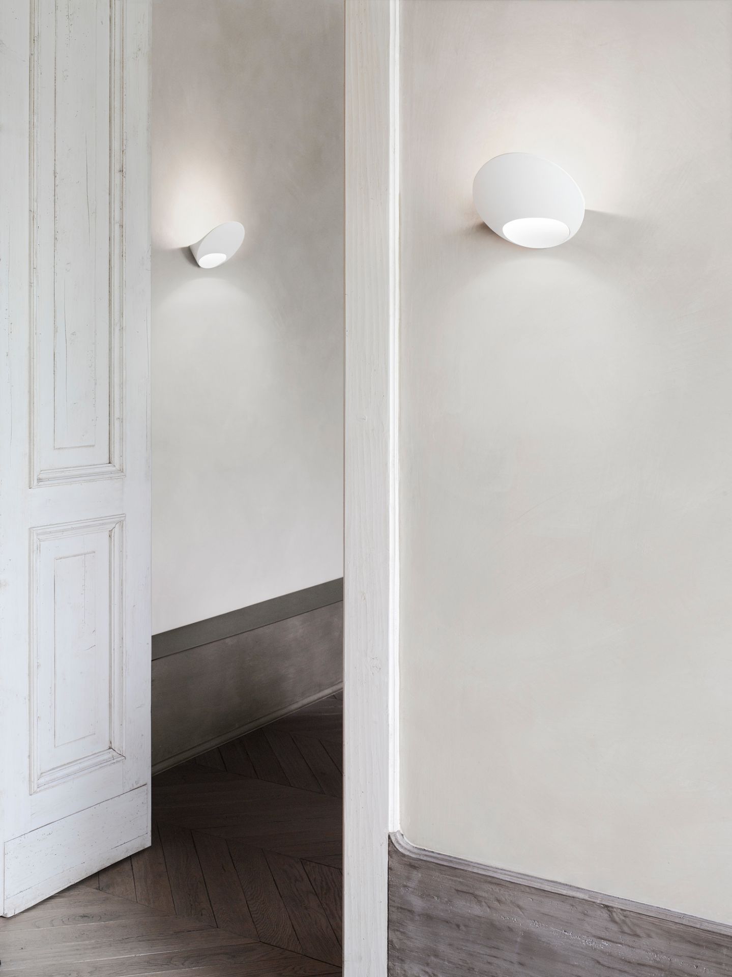 D90 Garbi lampe murale Luceplan