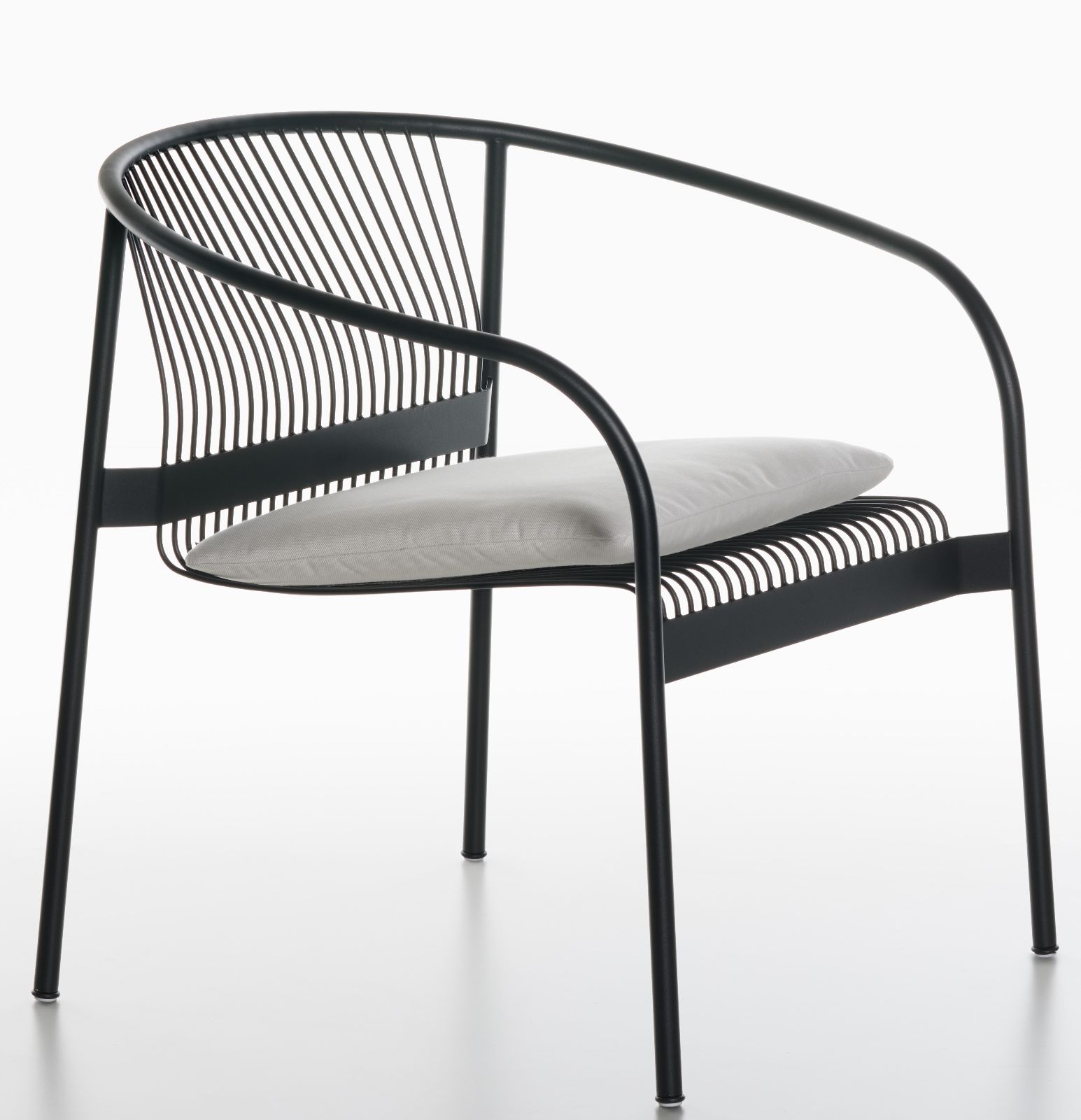 Velit Lounge Chair Indoor / Outdoor Fauteuil Plank