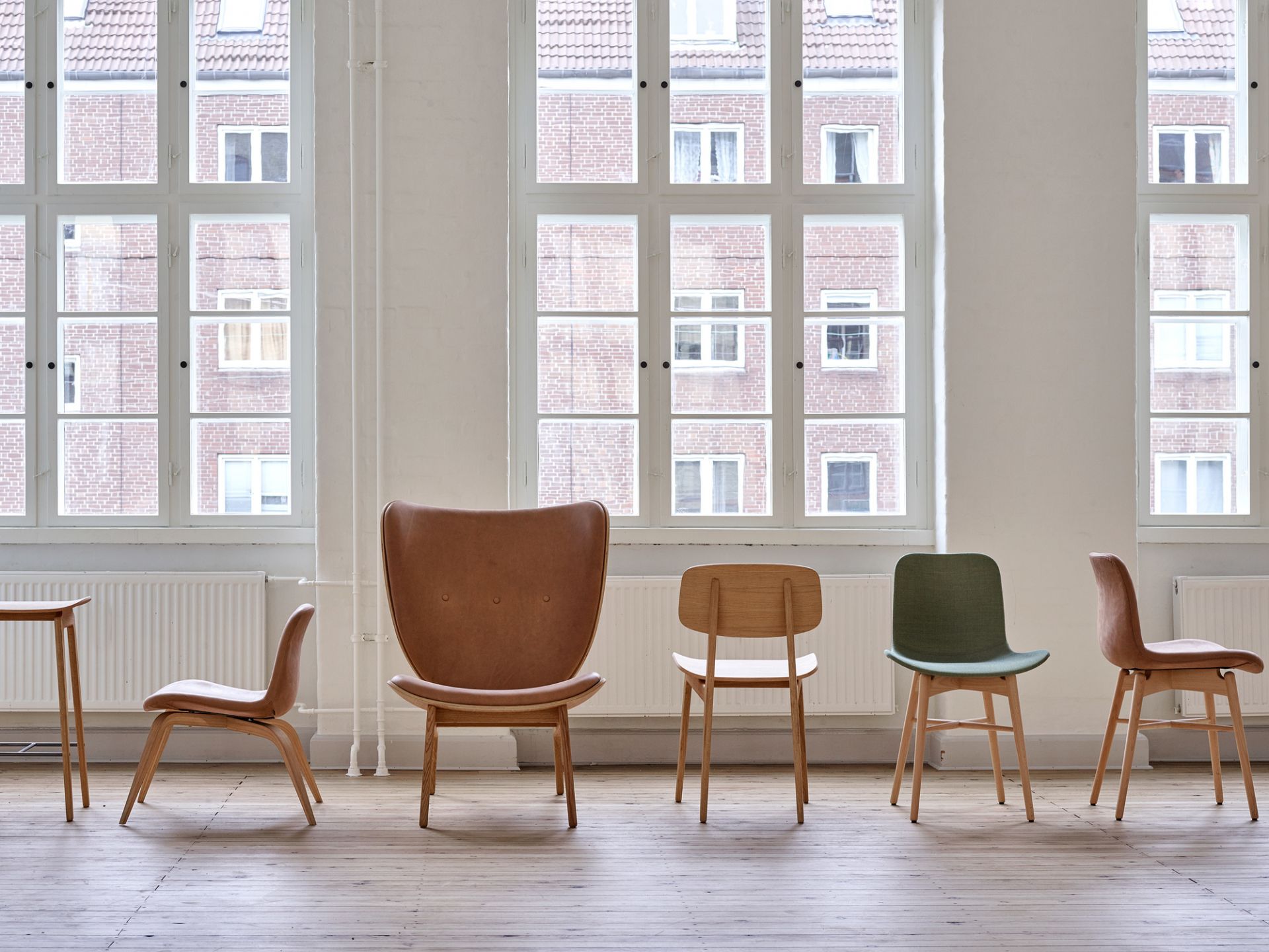 Fauteuil Elephant Lounge chêne naturel / cuir Dunes Camel