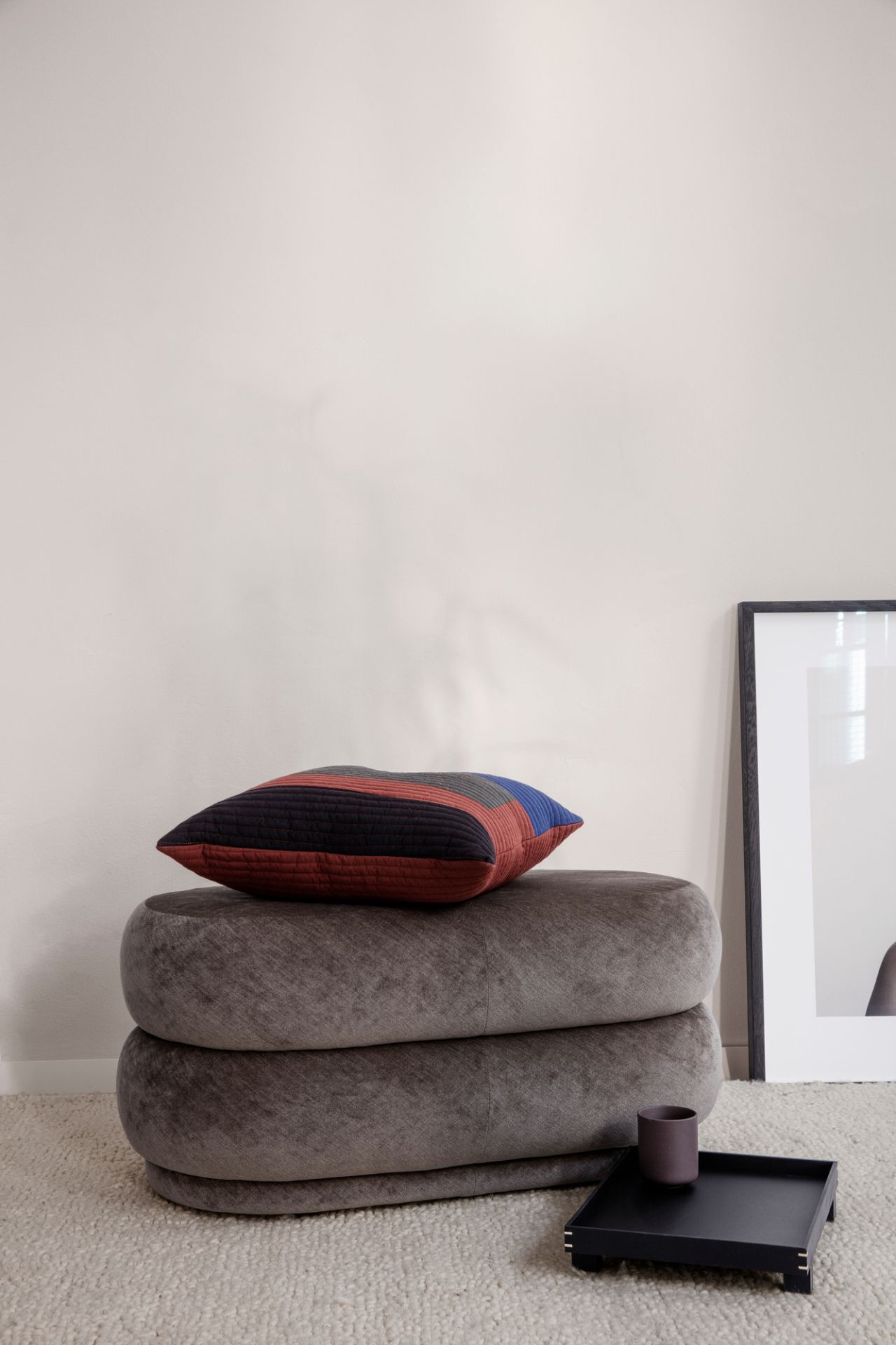 Pouf Oval Faded Velvet Tabouret Moyen Ferm Living Forest