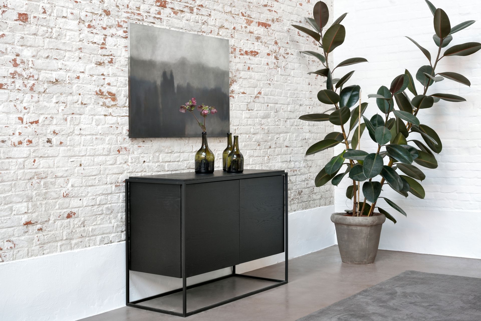 Monolit buffet chêne noir cadre Ethnicraft