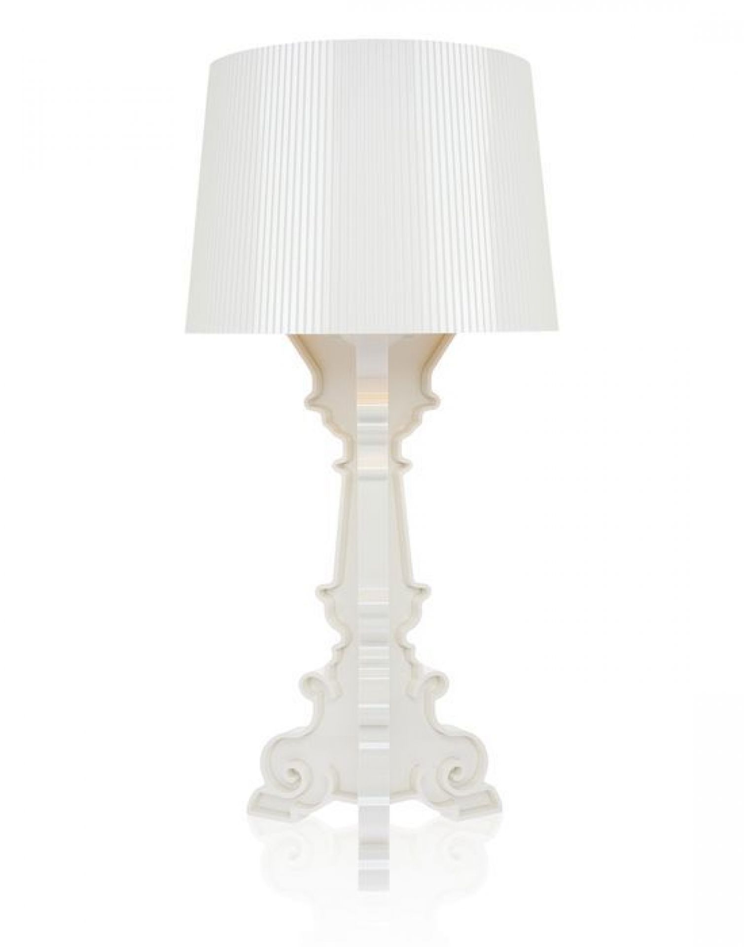 Bourgie peint en blanc Kartell