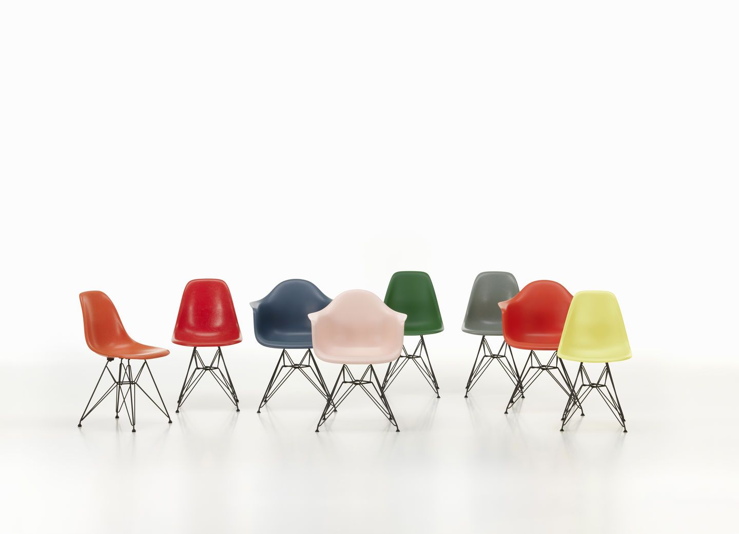 Eames Fiberglass Chair DSR chaise Vitra