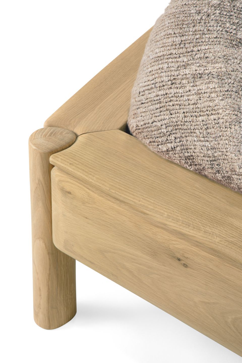 PI Lit avec tête de lit + coussins Ethnicraft