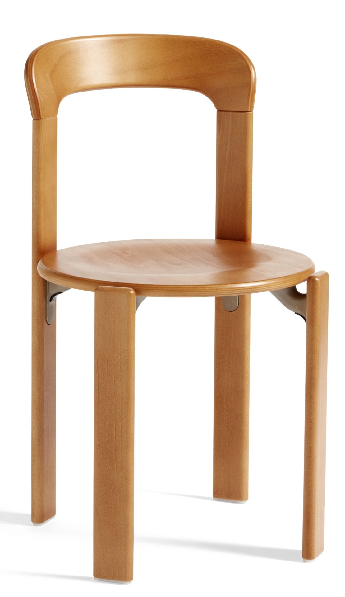 Rey Chair Chaise Hay Or Nahaufnahme des Rey Stuhl von Hay in Gold, ein Holzstuhl mit runder Sitzfläche.