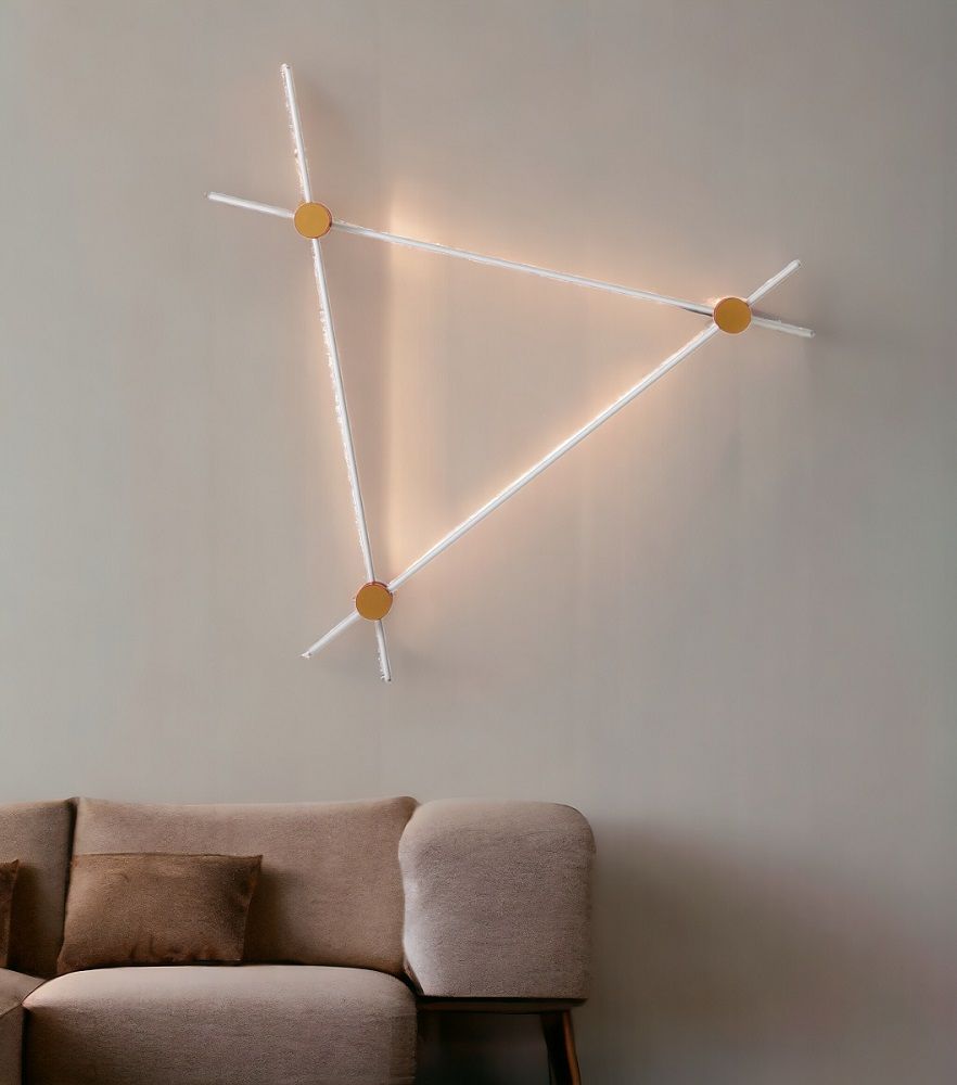Eitie Triangle Wall 170 Applique murale Cassina 