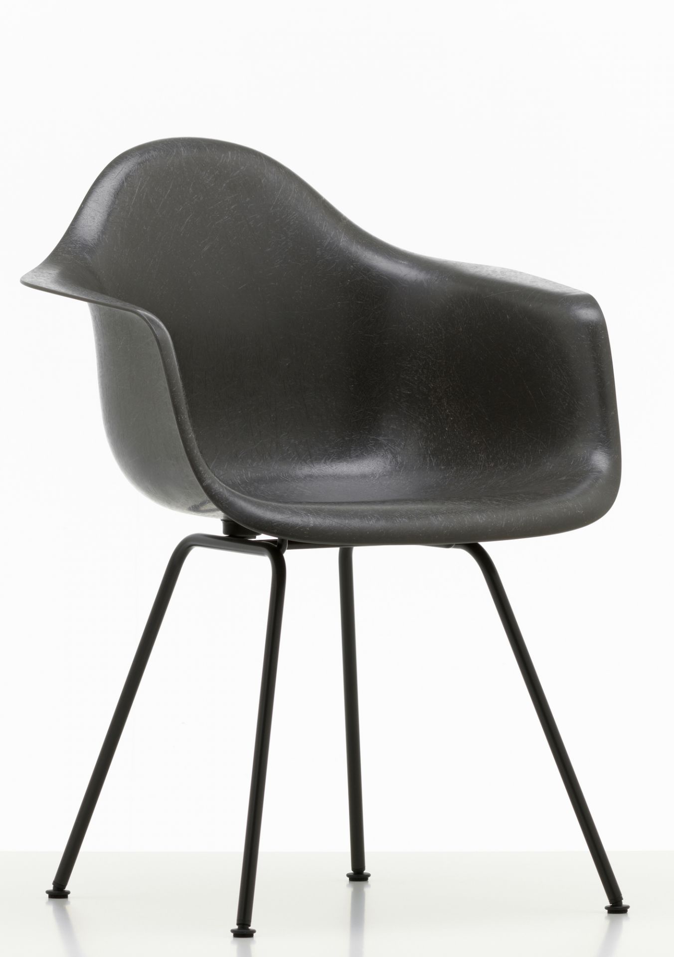 Eames Fiberglass Arm Chair DAX Chaise Vitra