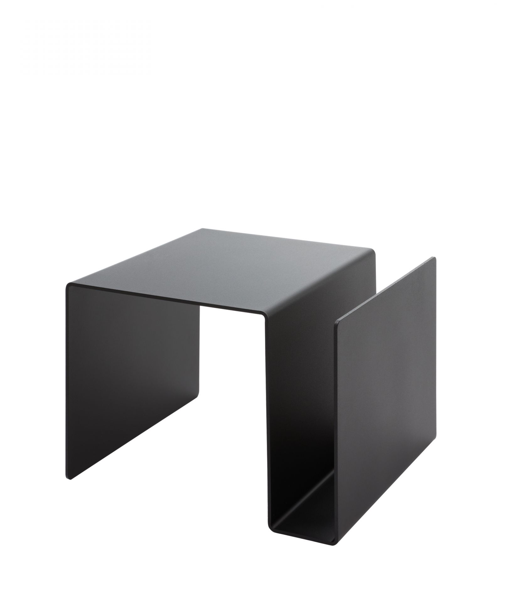 Schwarzer Huk Beistelltisch von Müller Möbelwerkstätten, multifunktional mit Magazinablage, modernes Möbeldesign.