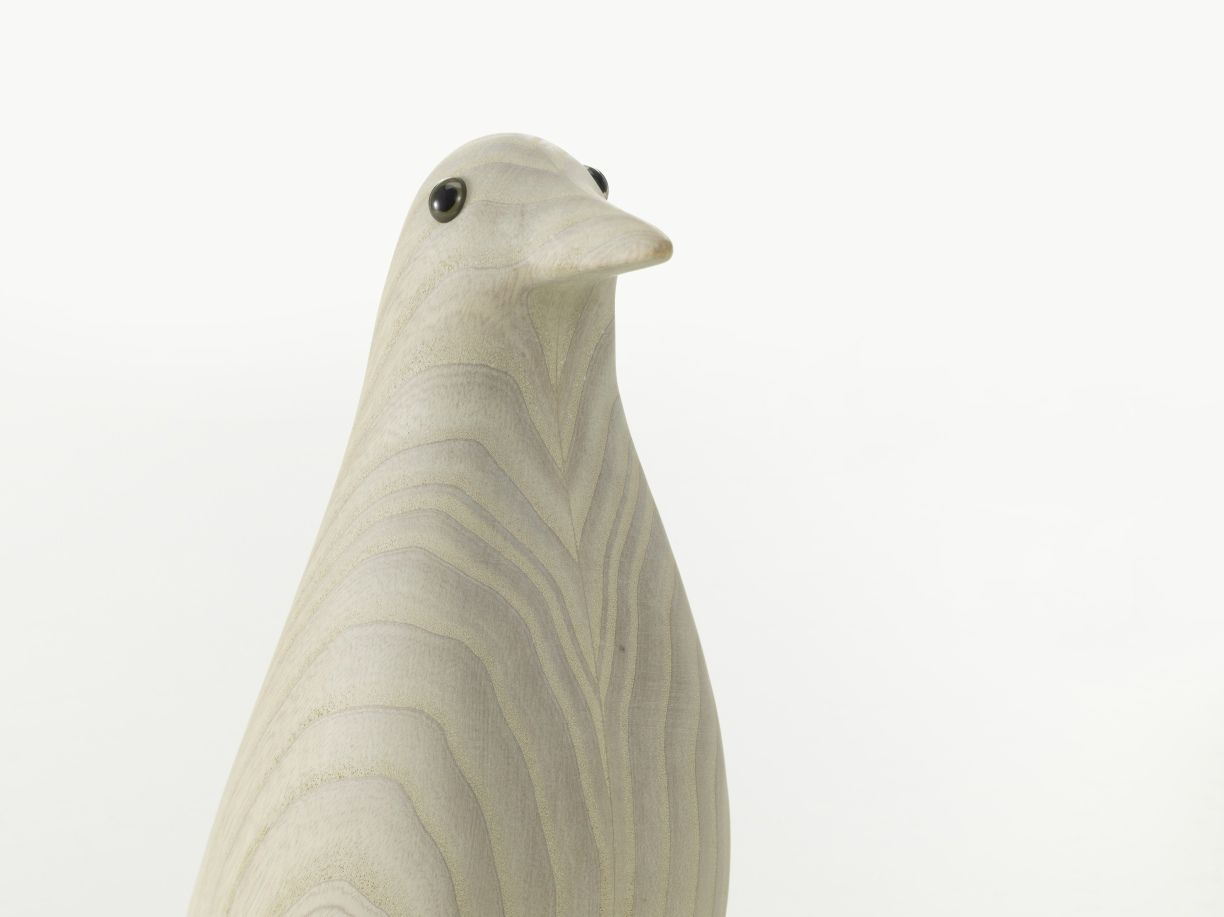Eames House Bird sculpture frêne blanc huilé Vitra Nouvelle version