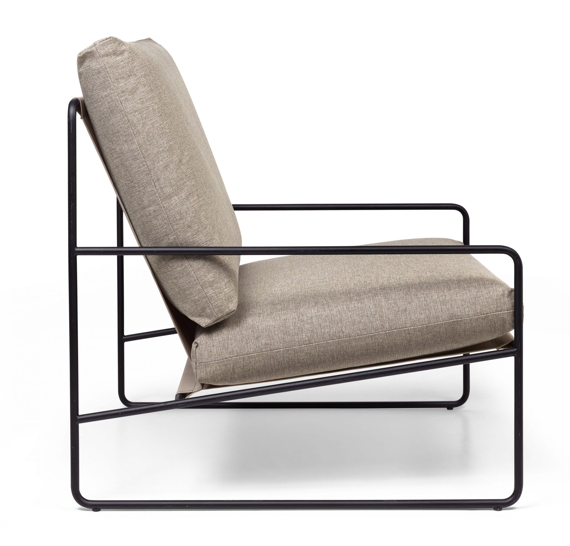 Desert Fauteuil 1 place extérieur piètement noir Ferm Living 