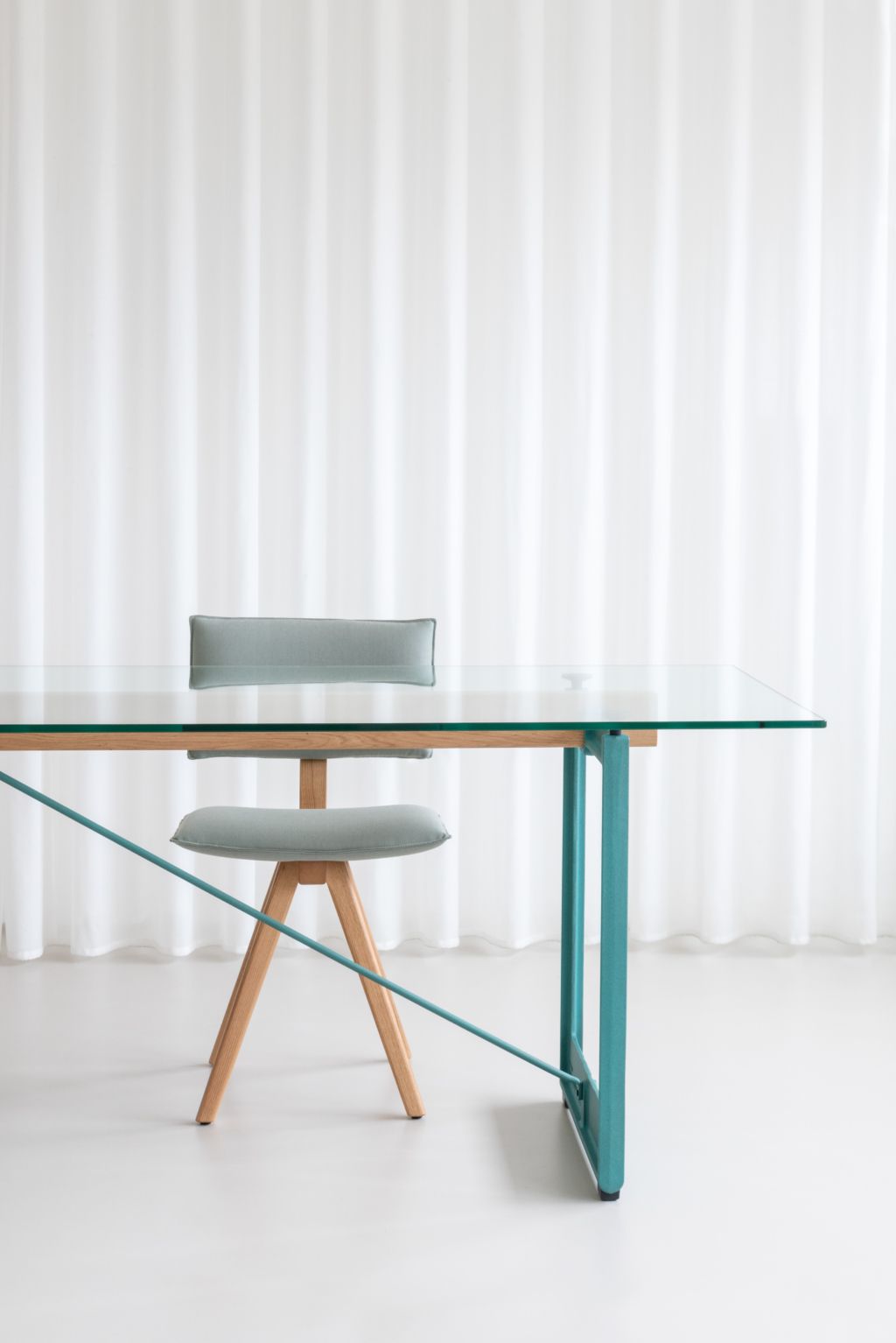 Trave Upholstered chair Chaise Magis