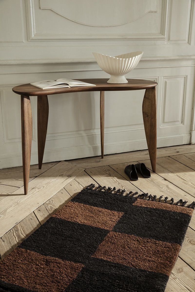 Feve Desk Bureau en noyer Ferm Living 