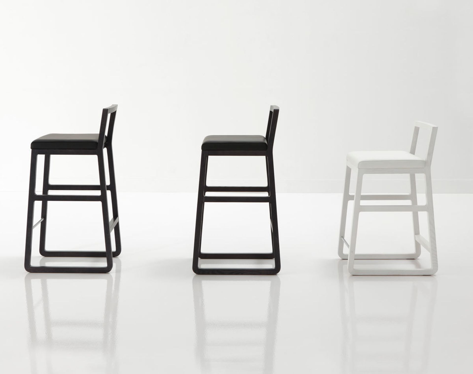 Midori Tabouret Noir Sancal