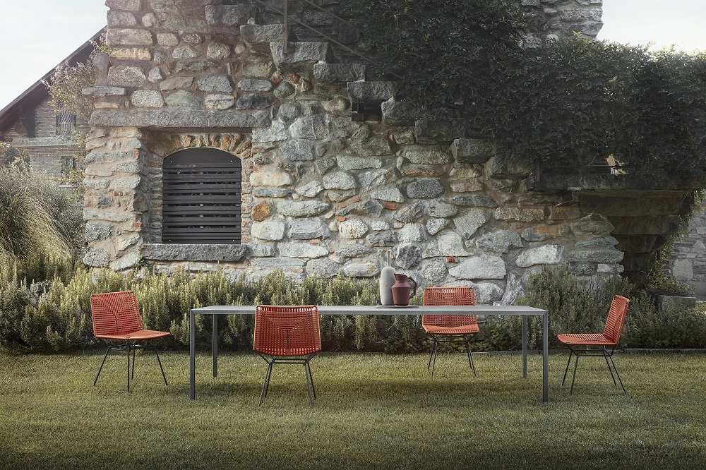 Neil Twist Chair Chaise MDF Italia Neil Twist Chair Chaise MDF Italia