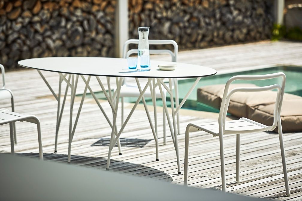 Astwerk Outdoor Table Jan Kurtz