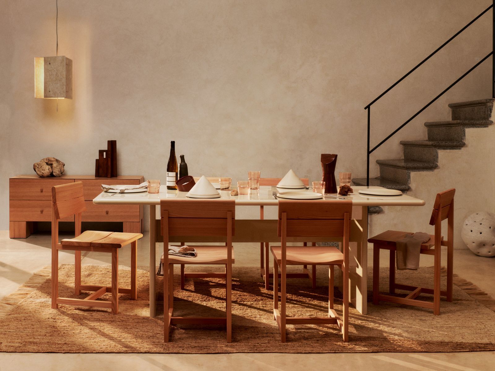 Visit Chaise de salle à manger Ferm Living
