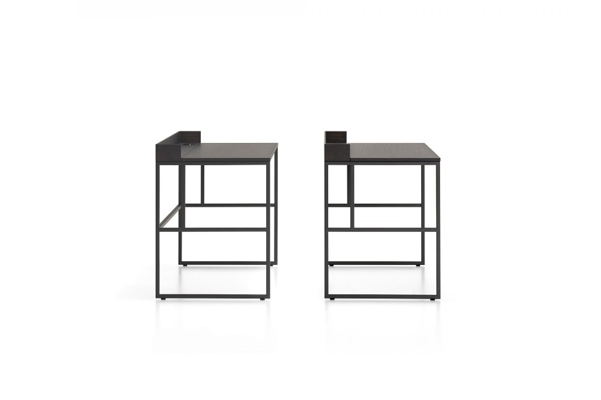 VENTI HOME LIGHT Schreibtisch in Blecheiche und Weiß matt, modernes Design mit minimalistischem Stahlgestell.