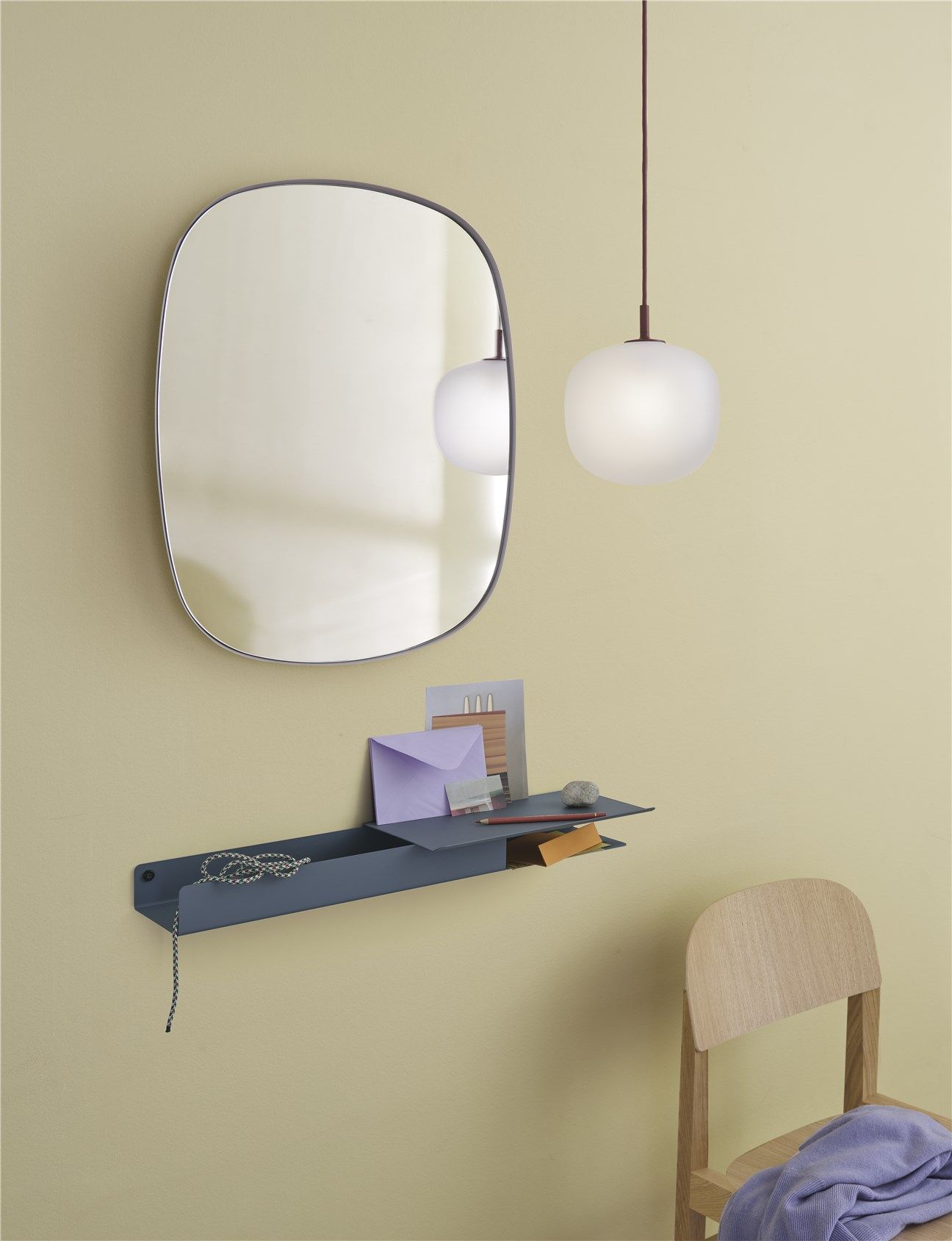 Petit miroir Framed Mirror Muuto	